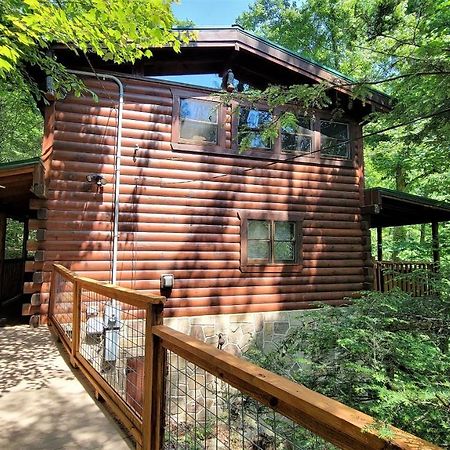 Mountain Joy -Private Treehouse Style Cabin That Sleeps 4-Free Tickets Gatlinburg Eksteriør billede