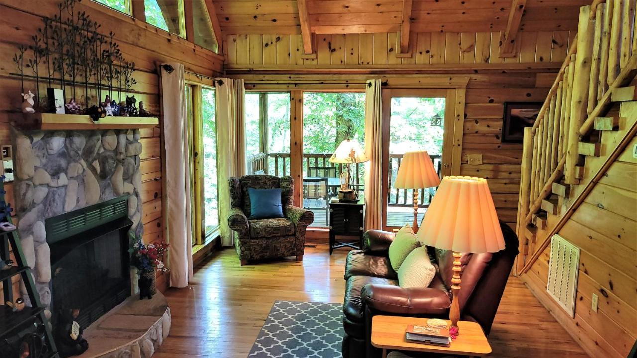 Mountain Joy -Private Treehouse Style Cabin That Sleeps 4-Free Tickets Gatlinburg Eksteriør billede
